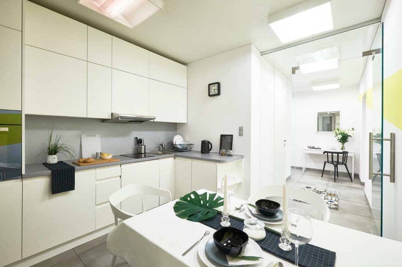 Xavier Boutique Apartment วอร์ซอ ภายนอก รูปภาพ
